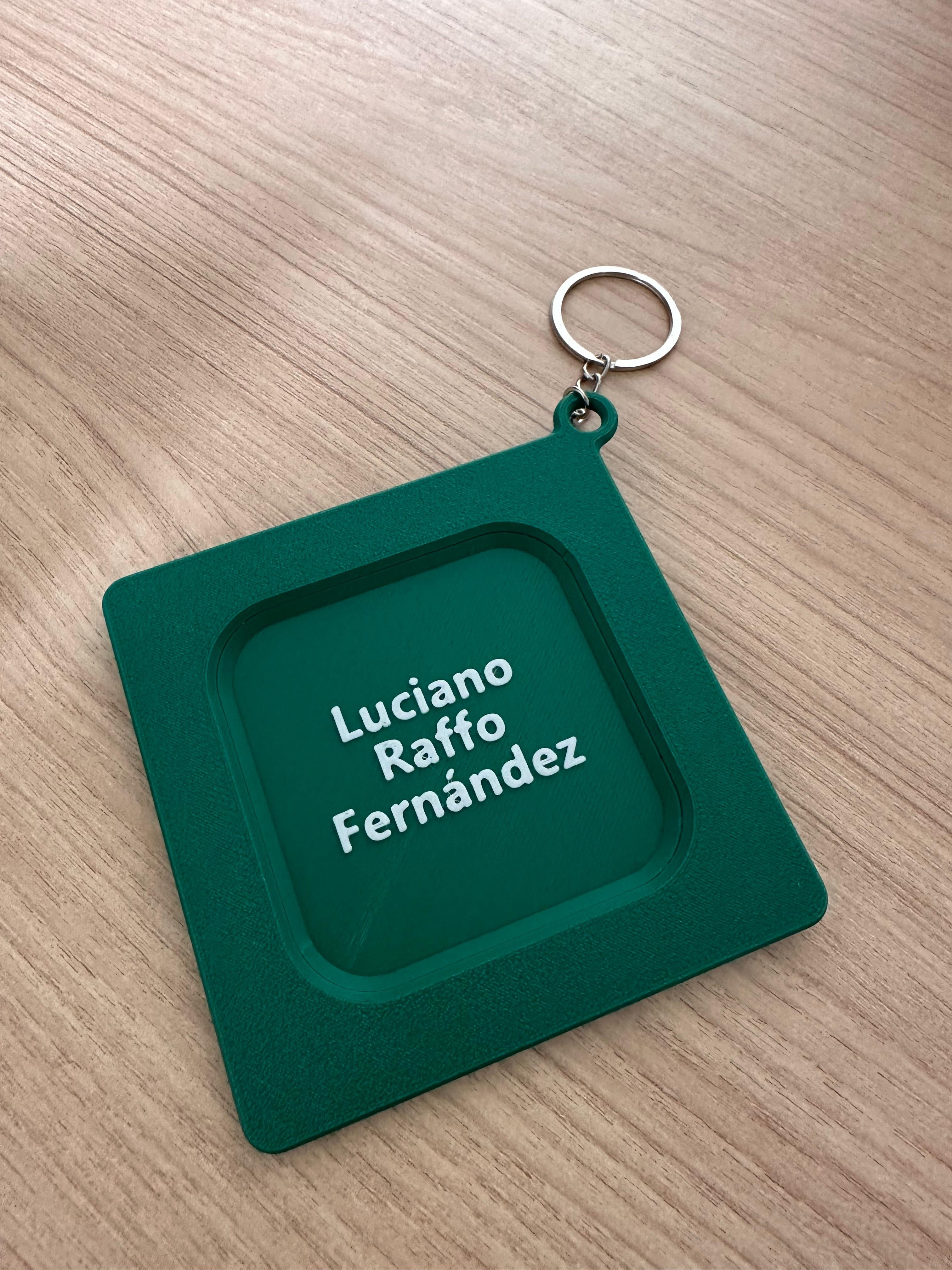 Calculadora de Tabla de Multiplicar Personalizada con Nombre | Llavero Educativo